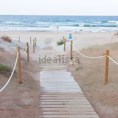 Holiday home Adosado En La Playa De El Perellonet Con Piscina, Pista Tenis