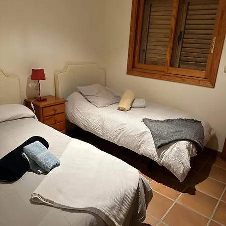 Holiday home Adosado En La Playa De El Perellonet Con Piscina, Pista Tenis